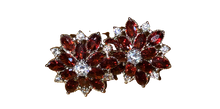 Load image into Gallery viewer, FLOWER CLUSTER EARRINGS
